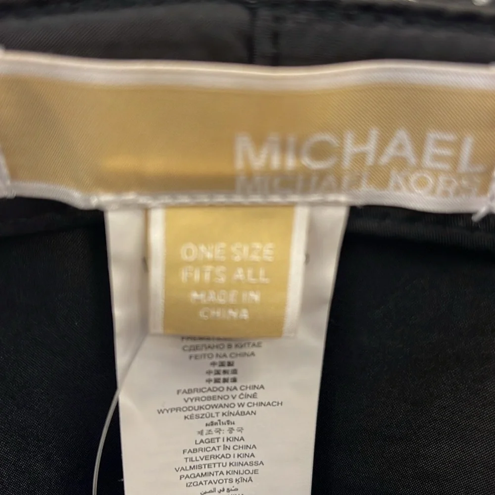 Michael Kors Women’s MK Logo Jacquard Bucket Hat
Black 
NWT - Picture 6 of 16